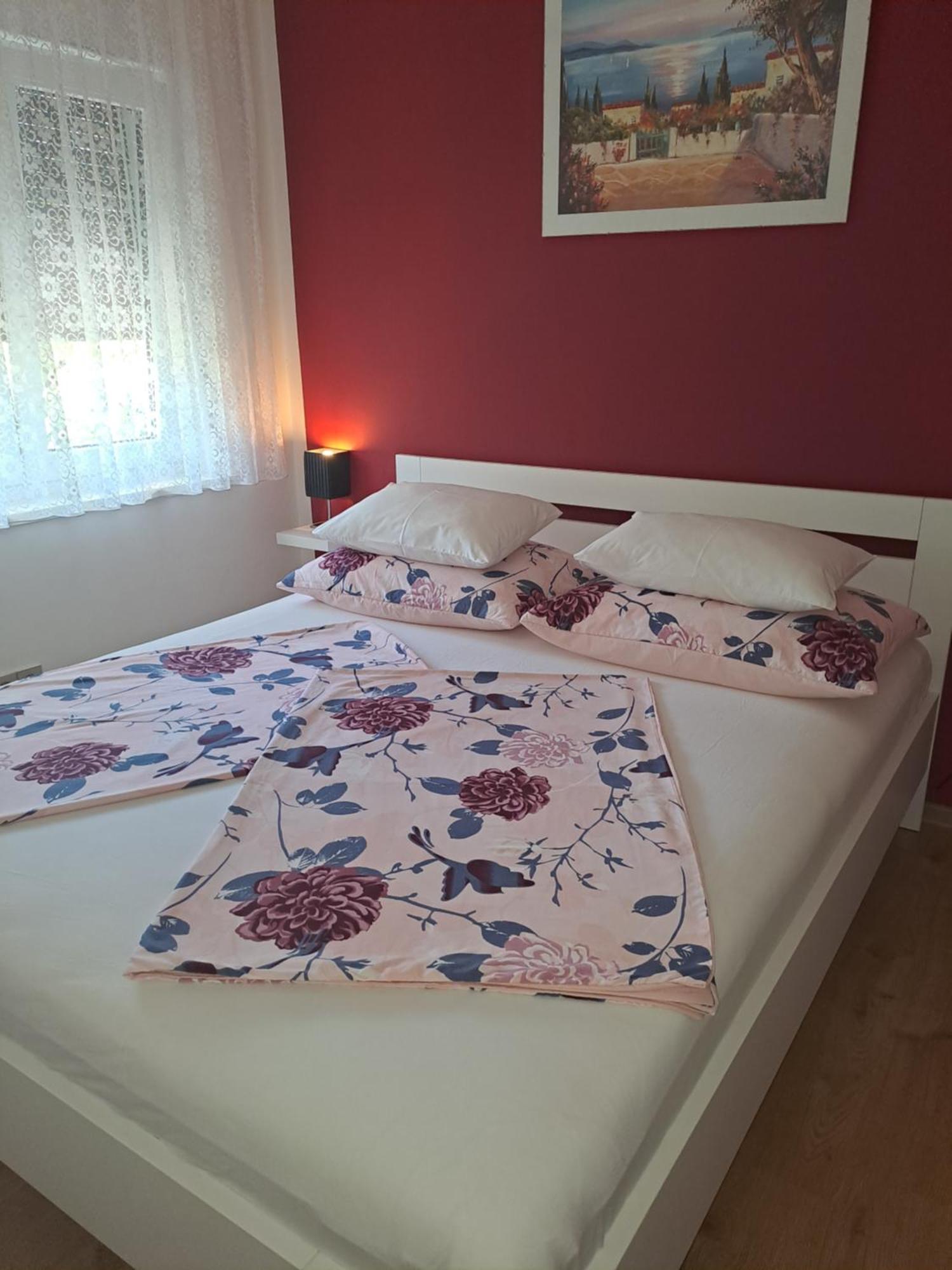 Studio Apartments Maslinik Krk Town Extérieur photo
