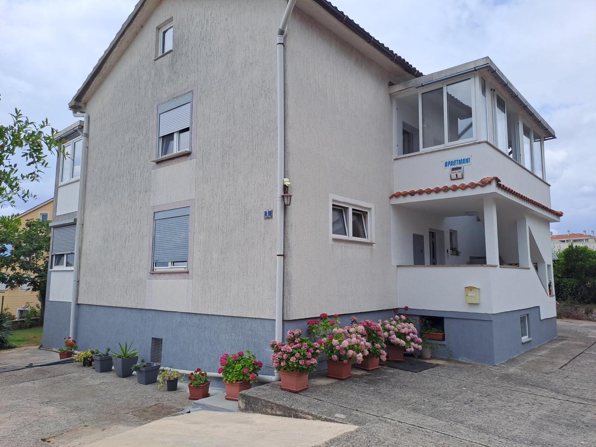 Studio Apartments Maslinik Krk Town Extérieur photo