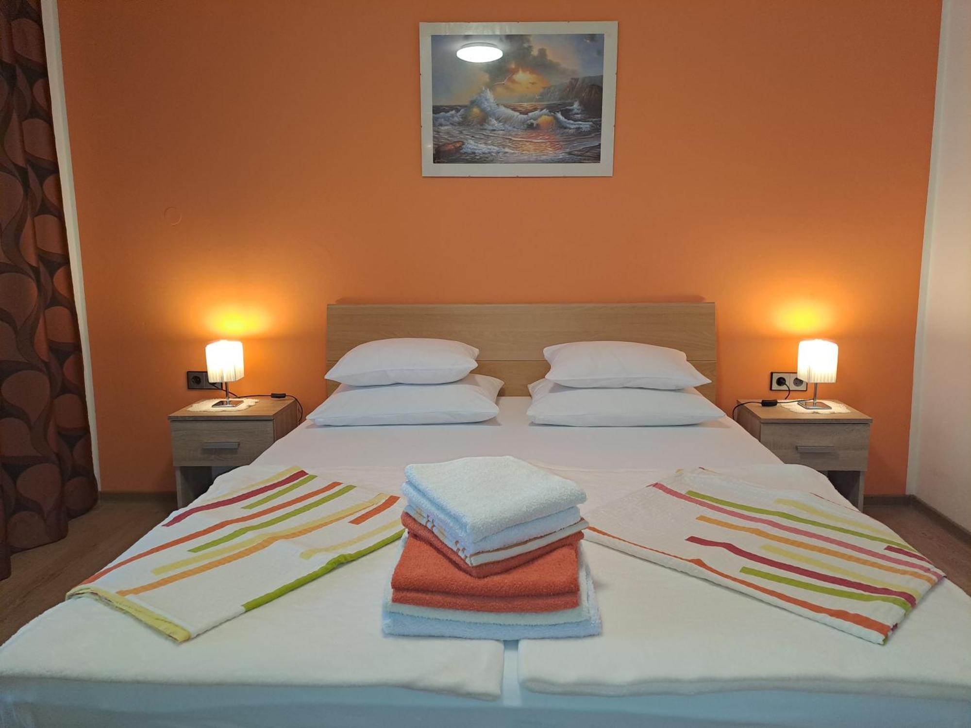 Studio Apartments Maslinik Krk Town Chambre photo