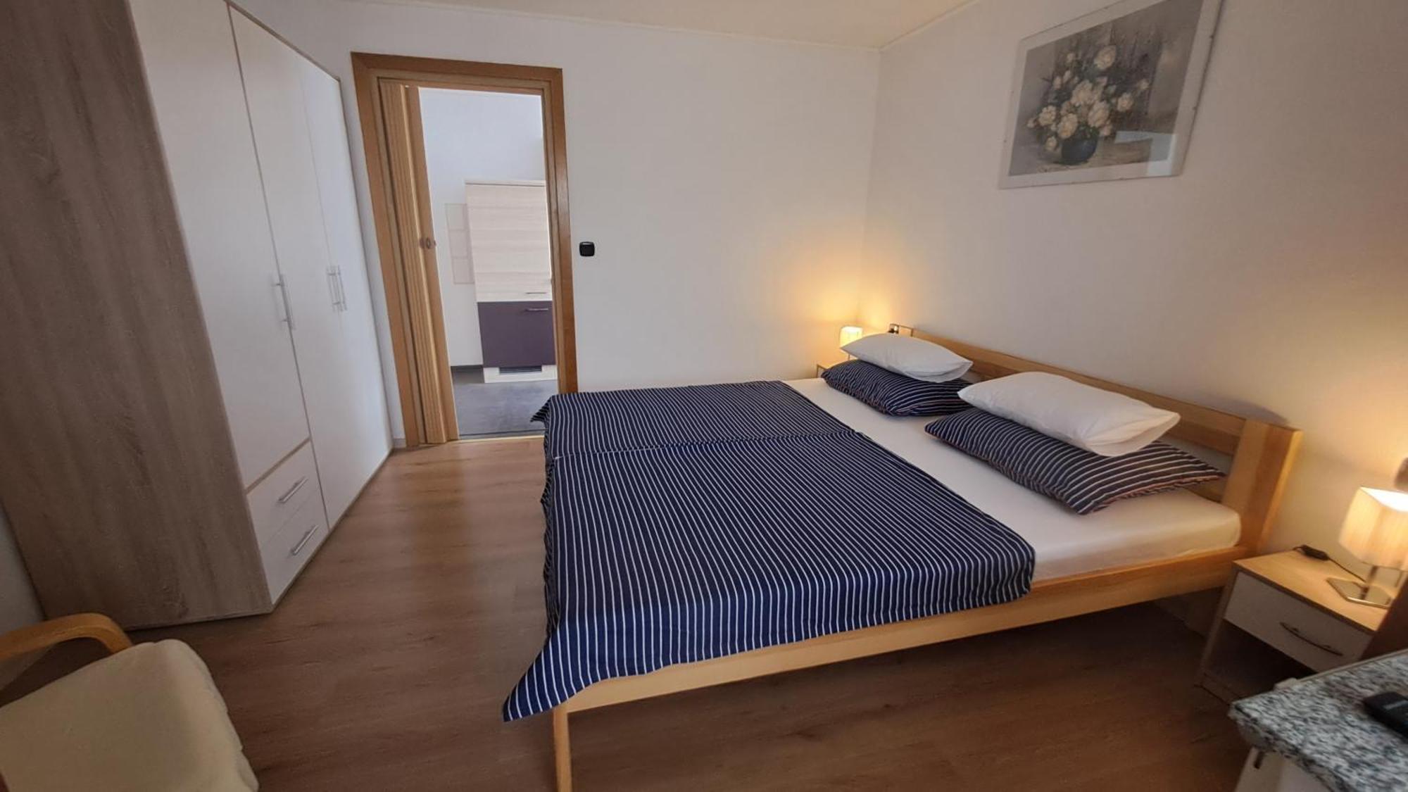 Studio Apartments Maslinik Krk Town Extérieur photo